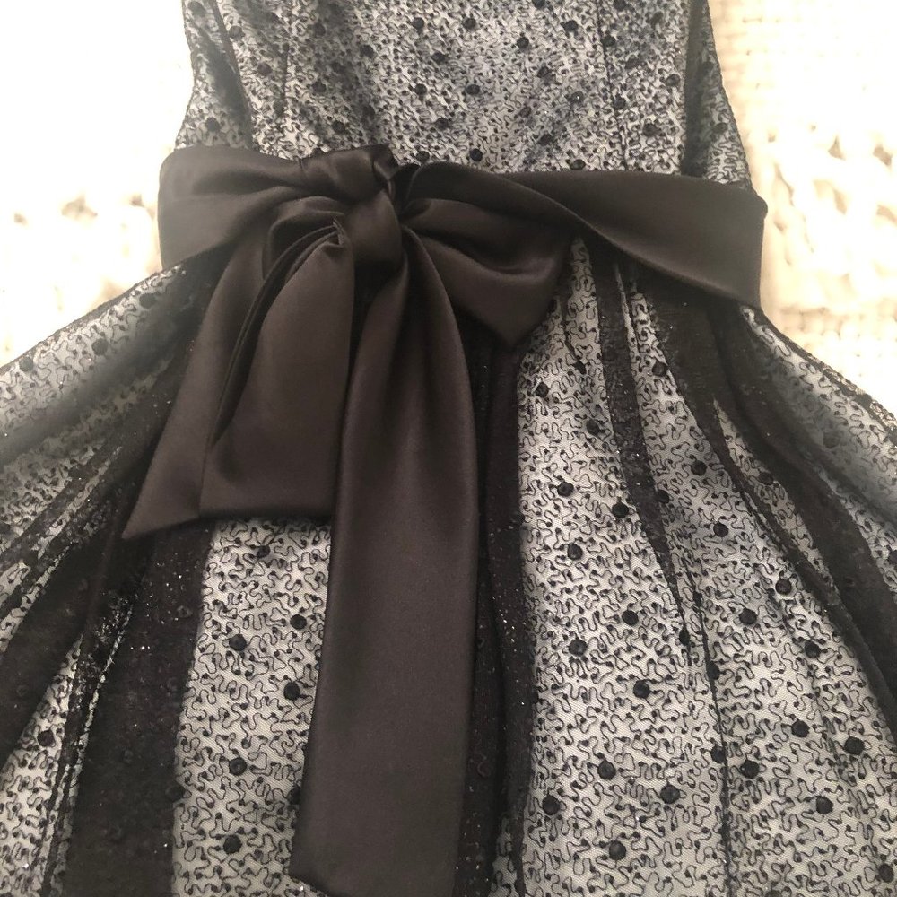 Custom-Made C.W Designs Patterned Dress - Picture 3 of 6